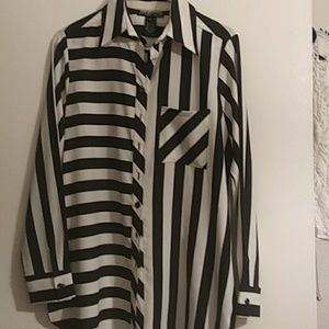 Sriped black and white blouse